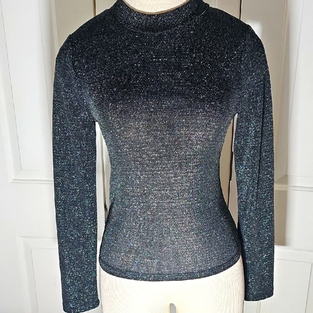 MILK & HONEY, Y2K WOMENS ELEGANT TOP‎ WITH SPARKLE.SIZE MEDUIM